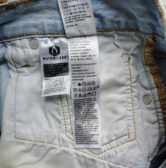 Levi's 501 original denim shorts light blue, button fly, high rise Women,sz 28. - Picture 10 of 17